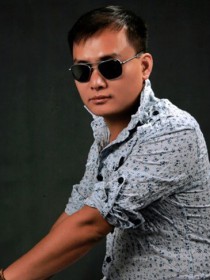 刘恺名 