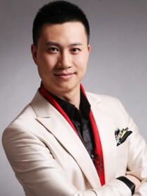 雍鉴君 