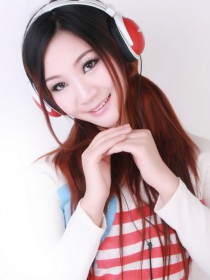 赵羽菲 