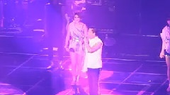 Cy X PSY