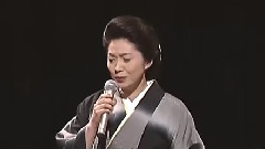 转がる石