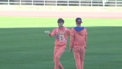 各种舞蹈 & 扔鞋子