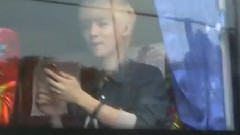 Luhan In The Bus - Super Joint Concert 饭拍版 13/03/30