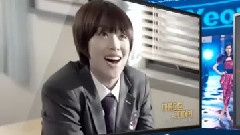 靠近
