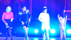 女装表演