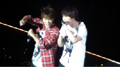 Sunny & Dancing