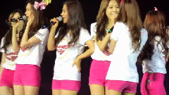 Yuri Drink Water