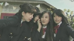 With女高4