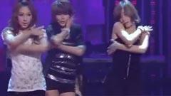 少女时代 - Womanizer & Hollaback Girl & My Love