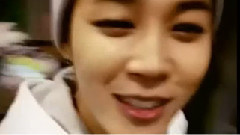 Jimin推特更新:今天演唱会结束惹ThankYou芝加哥