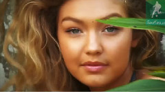 Gigi Hadid đẹp không ti vết cungGuess