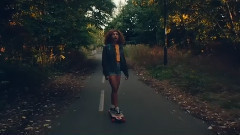Izzy Bizu - Give Me Love