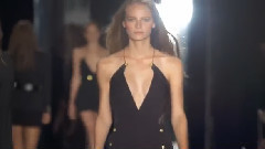 Stilvolle Visuelle Fest In Versace