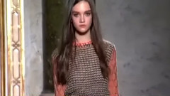 影视原声 - 2016春夏米兰时装周 Kristina Ti S S 2016 Fashion Show