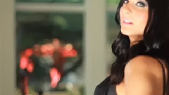 Babe Posing In Tight Black Jeans And Vest