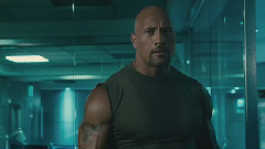 影视原声 - 电影<速度与激情7>精彩片段之The Rock Vs Jason Statham