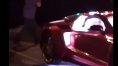 影视原声 - 自杀小队拍摄直击之Joker's Car And Batmobile