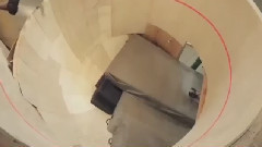 Трюки от Тони Хоука Скейтбордист прокатился по вертикальной спирали