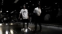 默