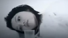 我俩一同飞去