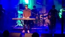 手牵着手 Live版