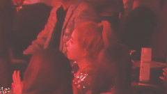 Ailee表演时
