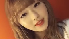 刘是我(YooA)迎新自拍