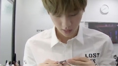 BANGTAN BOMB  帮SUGA戴美瞳的JIN哥