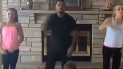 Thanksgiving With Alfonso Ribeiro 2014