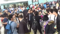 山本彩 & 矢倉楓子香港机场到达