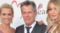 2016年 综合报道著名吉吉.哈迪德