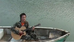 伤心的小鹦鹉