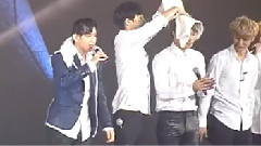 伯贤 & KAI冰桶挑战