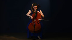 Aurore Dassesse Playing