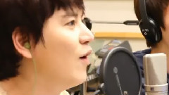 Kiss The Radio
