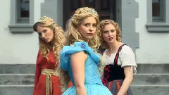 灰姑娘与贝拉的撕B大战:Princess Rap Battle!