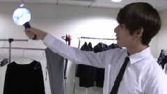 V Took a A.R.M.Y Bomb(Fan light)! 1