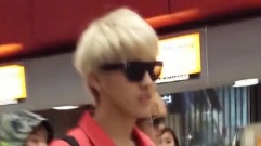 EXO柏林机场接机