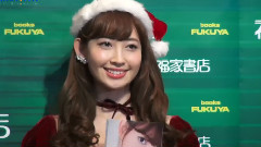 小嶋阳菜 こじはる,ほろ酔い気分で撮影したフォトブック