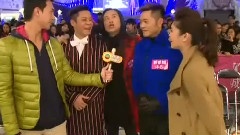 东张西望