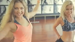 Зумба тренировка под песню Shakira La La La - Очень красивый танец!