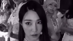 Tiffany Snapchat更新 少时后台乱舞