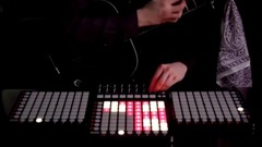 吉他与混音打击垫打造完美混音DJ