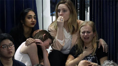 希拉里败选支持者痛哭视频合辑