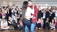 ДЕВОЧКА КАЙФ Парень вообще попутал от неё