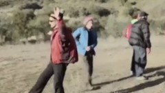 25米高空588米钢丝 空中飞人骑自行车