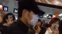 王嘉尔上海飞长沙送机