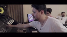 Victor & Matheus - Noitadas e Bebidas (Lyric Video)