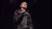 Le chignon (au Point Virgule - 1992) (Sketch Show)