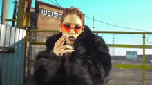 Neisha Neshae - White Sticks